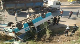 20 جريحا في انقلاب حافلة بسكيكدة