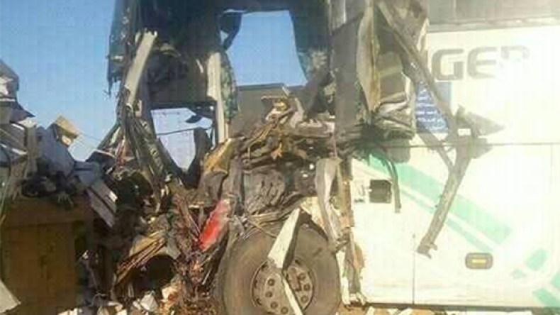 وفاة 3 أشخاص وجرح 24 في حادث بالطريق السيار في البويرة