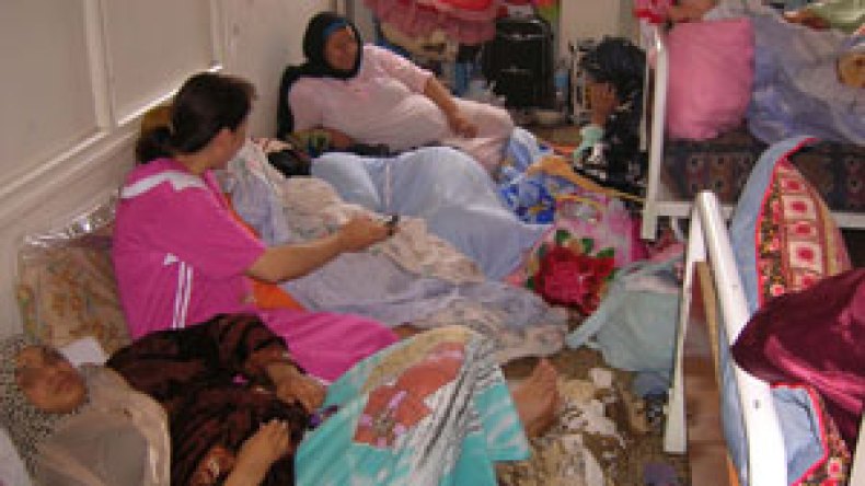 شركات‮ ‬خاصة‮ ‬لضمان‮ ‬الأمن‮ ‬والنظافة‮ ‬والإطعام‮ ‬في‮ ‬المستشفيات