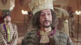 “عاشور العاشر” شمعة تضيء في ظلمة الأعمال الجزائرية