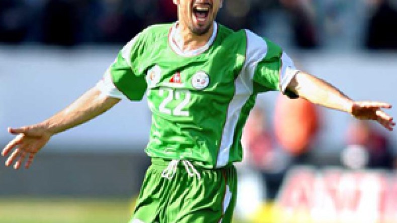 ديجون‮ ‬الفرنسي‮ ‬مهتم‮ ‬بآشيو