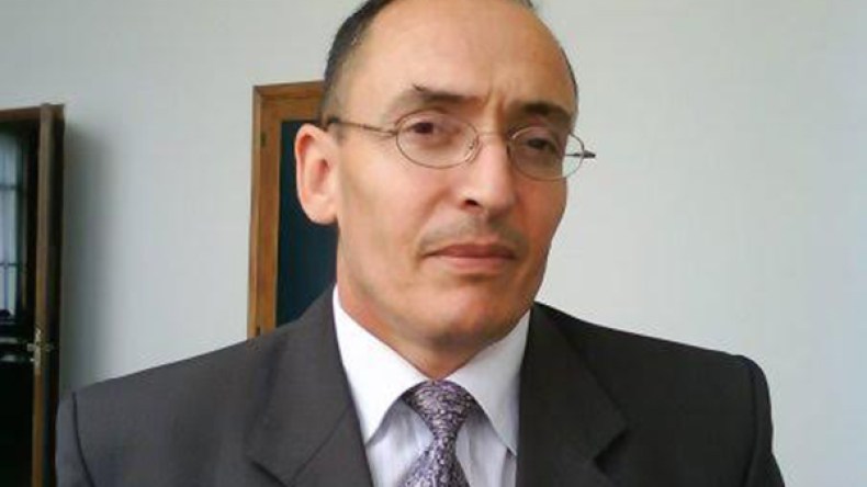 عاشور فني وسليمان جوادي يطلقان بيت الشعر في الجزائر