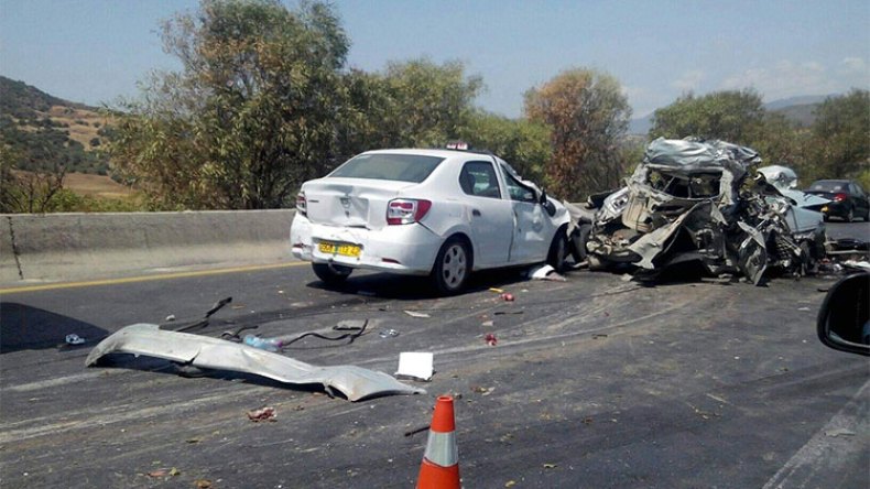 مقتل 5 أشخاص في 90 حادث مرور خلال نهاية الأسبوع