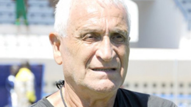 ‮”‬أتمنى‭ ‬تعادل‭ ‬الجزائر‭ ‬والمغرب‭ ‬في‭ ‬مباراة‭ ‬العودة‭ ‬ولن‭ ‬نرحم‭ ‬المغاربة‭ ‬في‭ ‬بنغي‮”‬‭ ‬