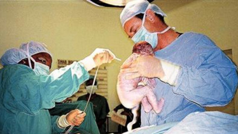 توقيف 3 نساء شكلن عصابة لإجهاض الفتيات بتيزي وزو