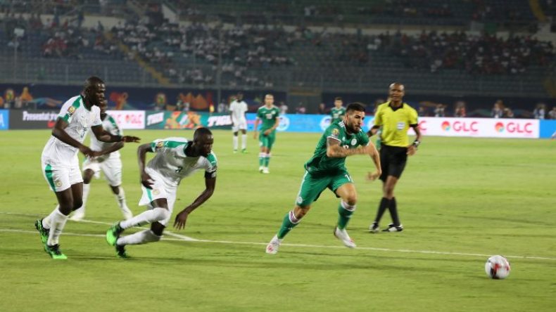 ديلور: مُستعد لـ “التضحية” بِعطلتي الصيفية