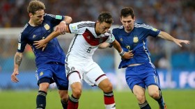 شركة “أديداس” تعترف بالغش في تفصيل الملابس الرياضية