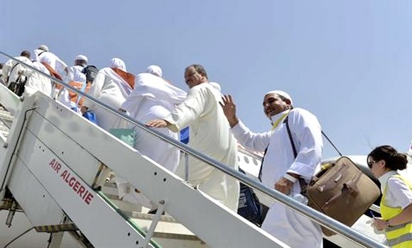 Hadj 2017: un vol supplémentaire programmé lundi au profit des hadjis retardataires