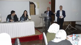 أطباء الأورام يقفون على آخر التطورات العلاجية خلال دورة تكوينية