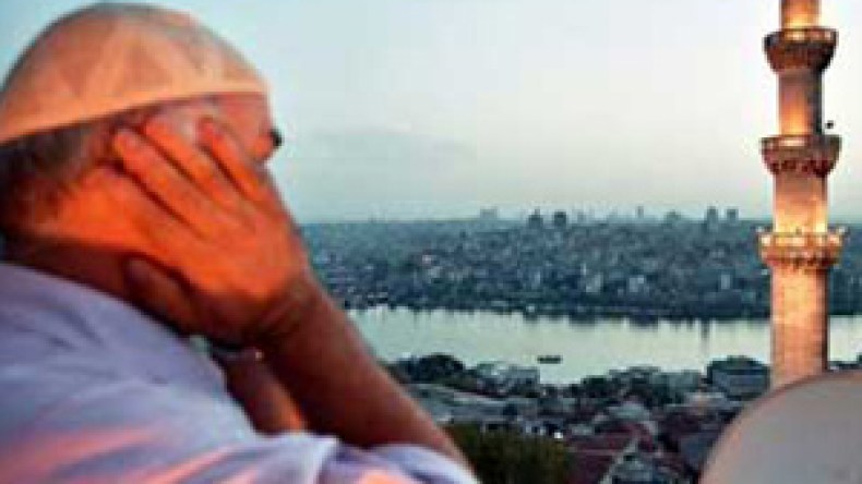 الأذان ينقذ عائلة من ستة أفراد من الموت بالغاز في خنشلة