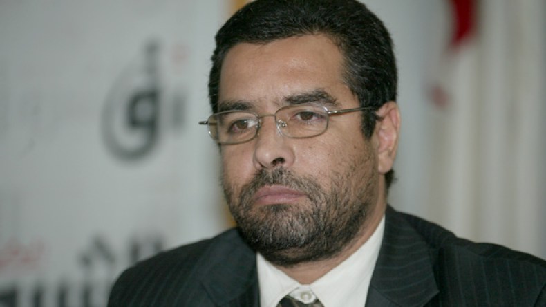 “على الشخصيات الثورية التدخل لإطفاء نار الفتنة بغرداية”