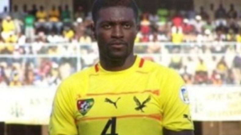 أديبايور: الكرة لعبة رجالية وليست مزاحا وسفريات!