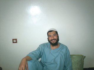 Adel Djazairi raconte le ” Guantanamo”