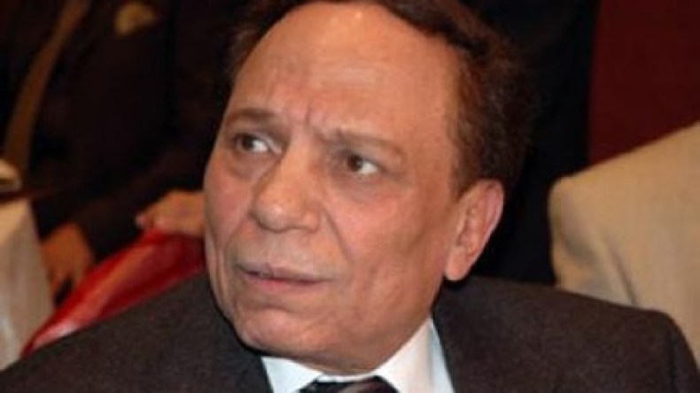 عادل إمام: حزين على مصر ولكنني لم أهاجم الإخوان