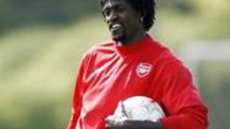 مانشستر سيتي يضم اديبايور رسميا