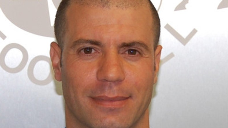 لخضر عجالي: خاليلوزيتش يتلاعب بمشاعر شعب بأكمله