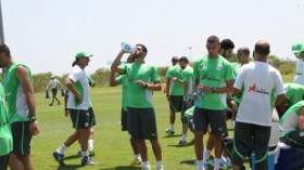 الشروع في بيع تذاكر مباراة الجزائر وجنوب إفريقيا