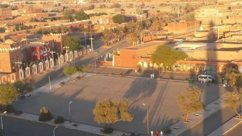 شاب يصب البنزين على آخر ويسبب له حروقا في جسمه بادرار
