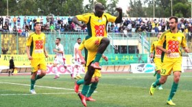 جثمان “إيبوسي” تنقل إلى الكاميرون مساء الأحد