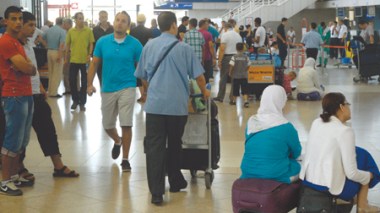 Crise de billets d’avion : des voyageurs bloqués dans les aéroports algériens