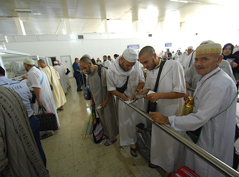 Algerian pilgrims lived hell after sudden postponement of a flight to the holy sites