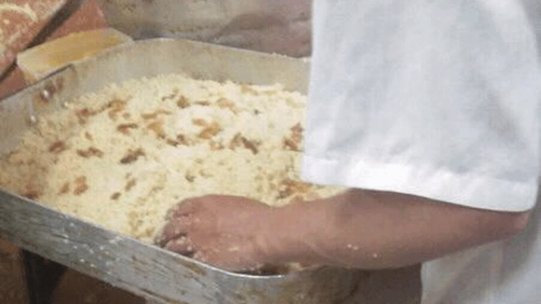 وجبة السحور تدفع طالبات جامعة العفرون إلى الاحتجاج