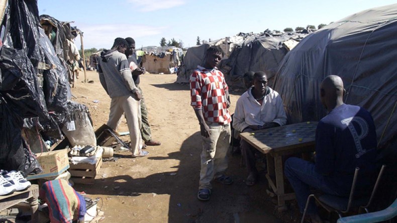 احتجاجات وحملات فايسبوكية ضد الحراقة الأفارقة