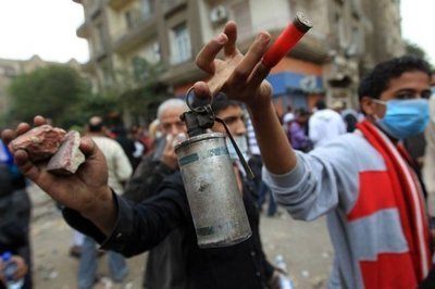 Affrontements en Égypte: la Bourse du Caire chute de 4%