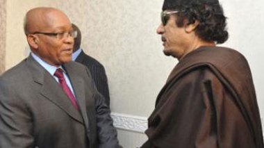 L'Afrique du Sud affirme ne pas vouloir exfiltrer Kadhafi