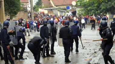 L'après-match RCK/NAHD : 20 véhicules détruits et 15 femmes agressées