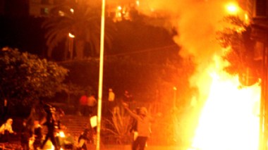 Des affrontements de plus en plus violents à Alger