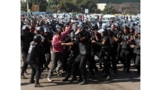 Nouveaux heurts dimanche entre police et manifestants au Caire