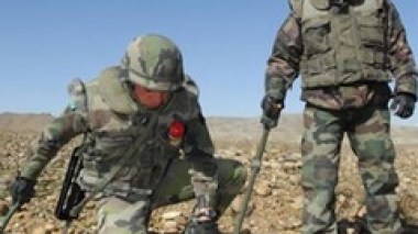 Afghanistan: huit Afghans dont sept enfants tués par des engins explosifs