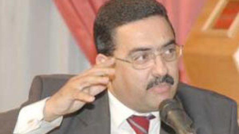 الأفلان مصرّ على “حكومة الظل” والأرندي يخلع برنوس “الجمعية الخيرية”