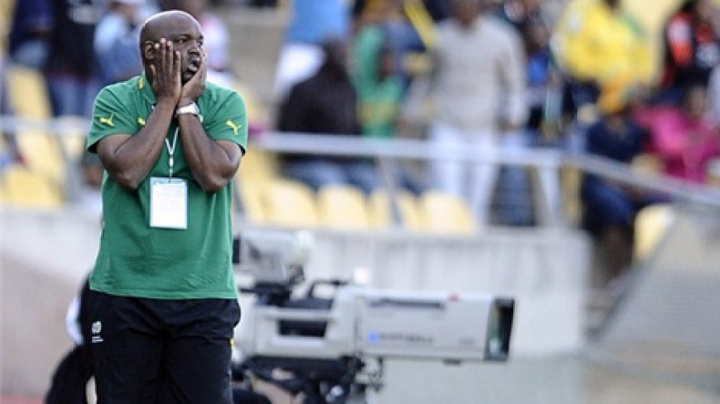 التقني كومفيلا مدربا مؤقتا لمنتخب جنوب إفريقيا