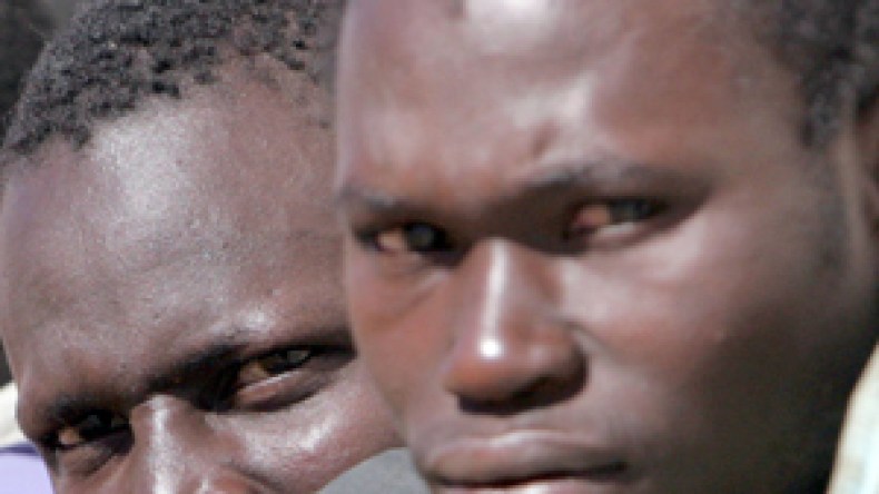 ليبيريان يحتالان على طبيب بيطري ويأخذان منه 300 مليون سنتيم