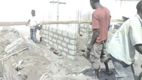 عاطلون يحتجون على منافسة العمالة الإفريقية بتمنراست