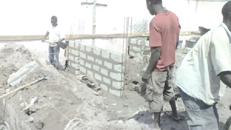 عاطلون يحتجون على منافسة العمالة الإفريقية بتمنراست