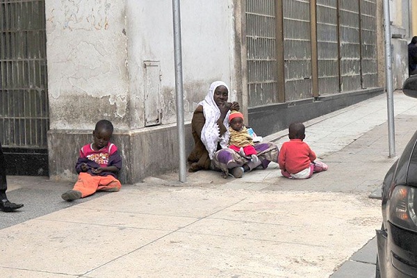 Nigerien criminal networks exploit refugees in Algeria