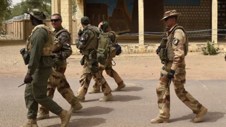 باريس تعلن مقتل القيادي بـ”القاعدة في بلاد المغرب الإسلامي” علي آغ وادوسين في مالي