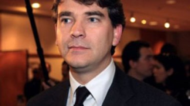 Arnaud Montebourg prêt à assumer le passé colonial de la France