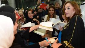 مستغانمي: لم أتلقَ مالاً نظير إلغاء ندوتي