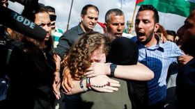 Ahed Tamimi, l’icône palestinienne est enfin libre !