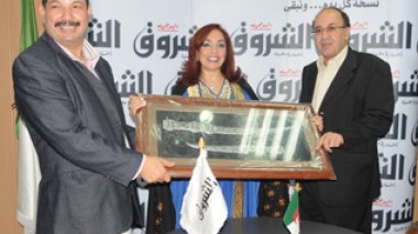 Echorouk pays tribute to the Algerian novelist Ahlam Mostaghanemi