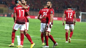 قلق في الأهلي بسبب غياب حارسيه الدوليين أمام الساورة