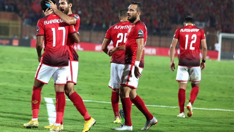 قلق في الأهلي بسبب غياب حارسيه الدوليين أمام الساورة