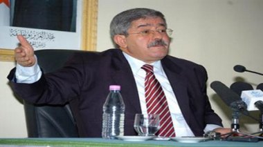 Ouyahia : ” Je dérange certains et refuse d’être un homme d’image “
