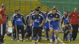 الأهلي‭ ‬يسعى‭ ‬لمباغتة‭ ‬الشبيبة‭ ‬والكناري يضاعف من تدريباته