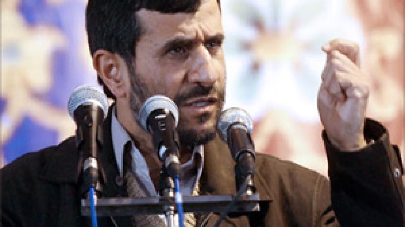 أحمدي‮ ‬نجاد‮ ‬يرفض‮ ‬استقالة‮ ‬وزير‮ ‬الثقافة