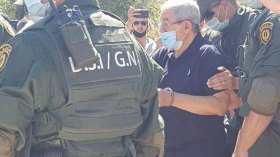 الترخيص لأويحيى بحضور جنازة شقيقه إجراء قانوني